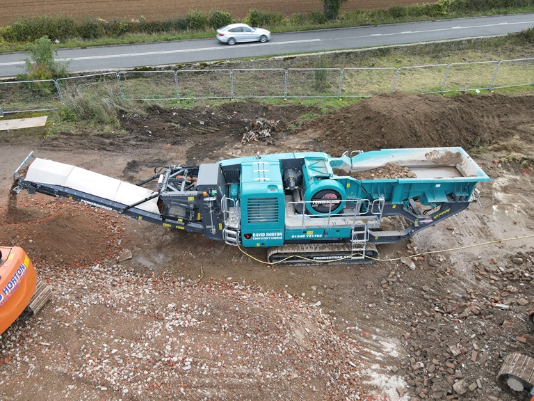 premiertrak-330-uk-(1)